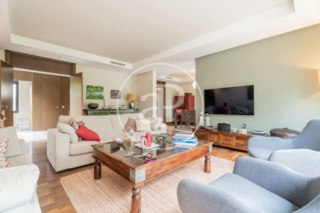 5 makuuhuone Huvila myytävänä paikassa Boadilla del Monte mukana uima-altaan - 1 300 000 € (Ref: 9141805)