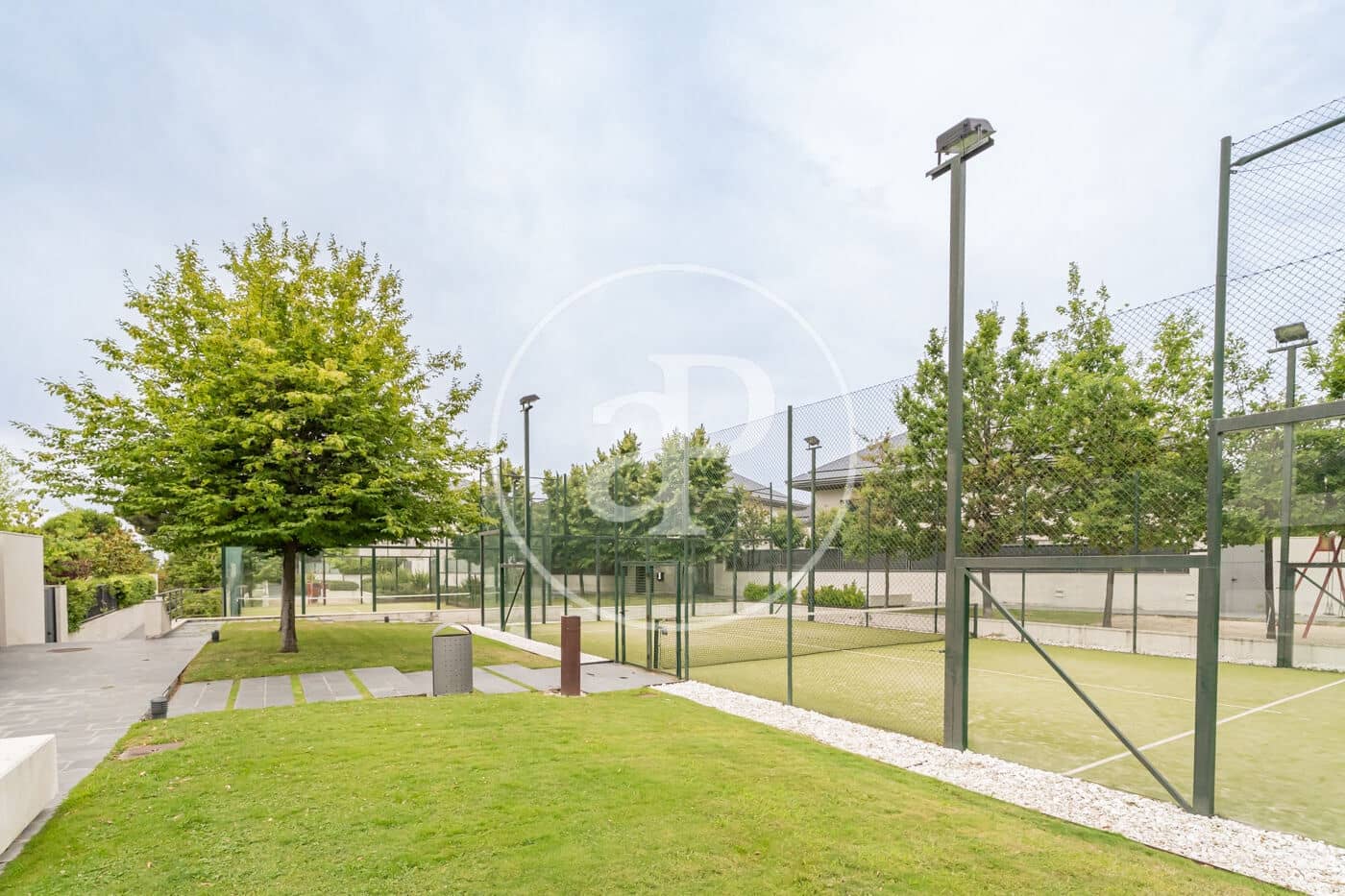 5 soverom Villa til salgs i Boadilla del Monte med svømmebasseng - € 1 300 000 (Ref: 9141805)