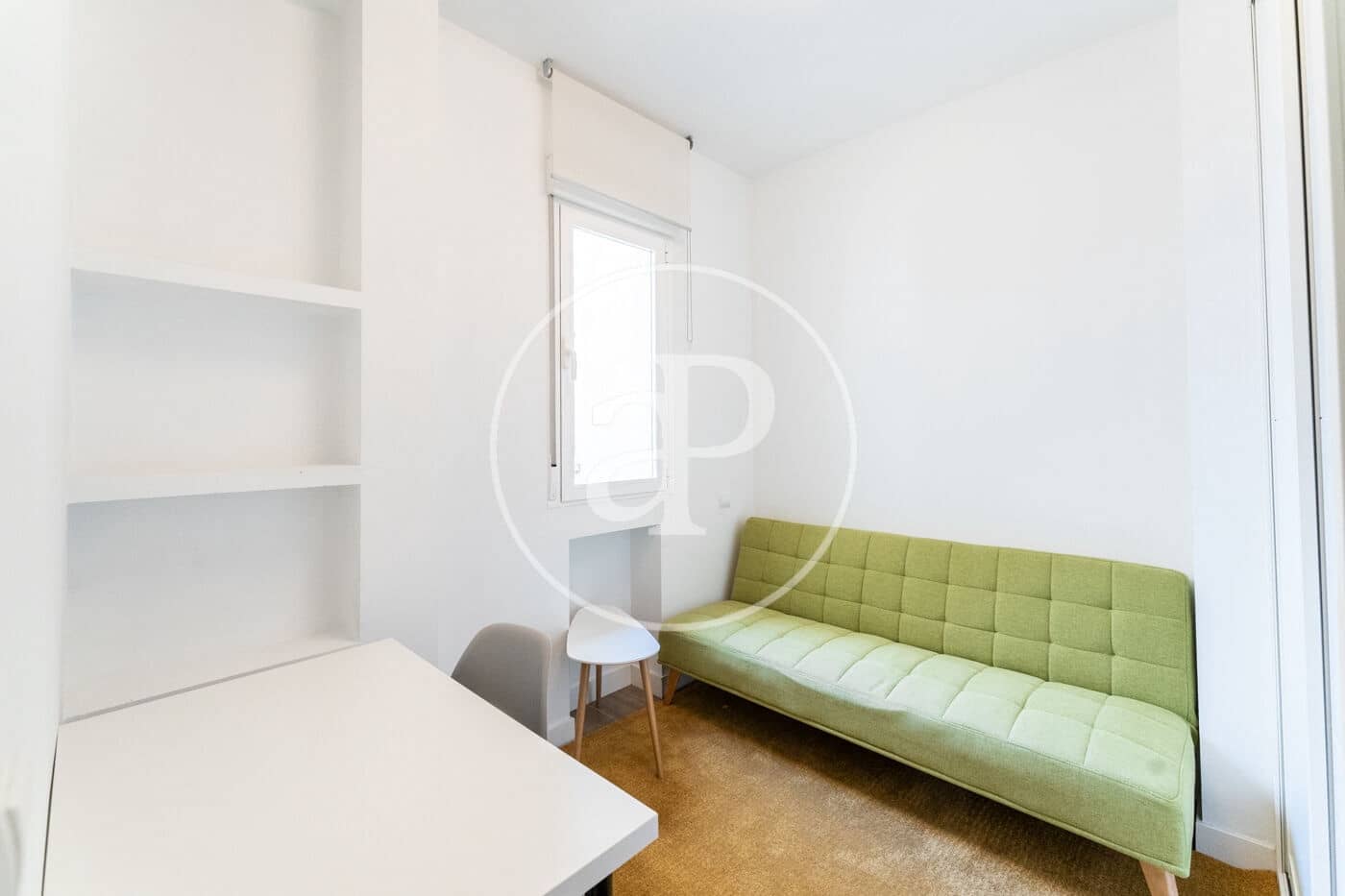 2 slaapkamer Appartement te huur in Madrid stad - € 1.600 (Ref: 9141808)