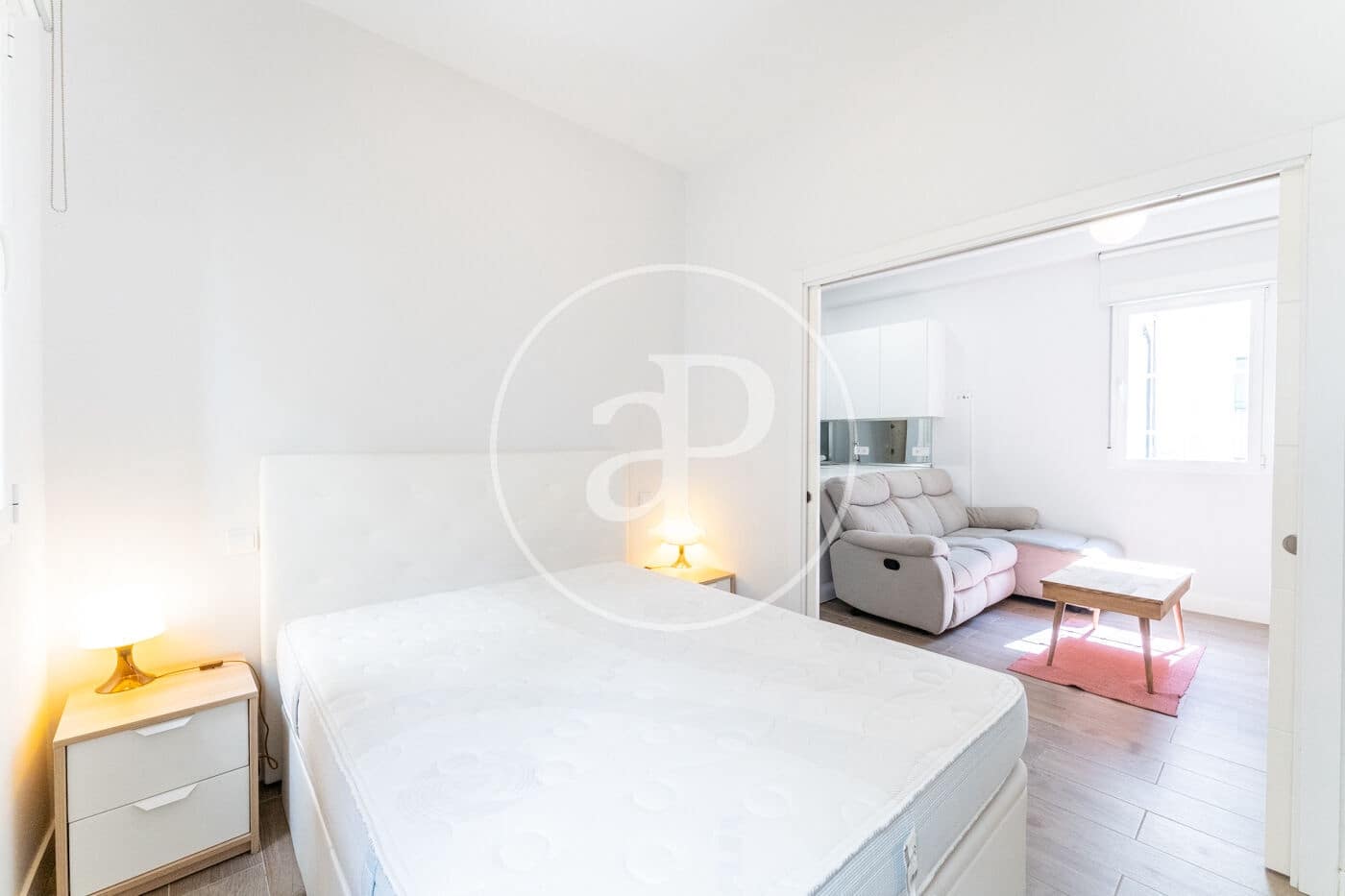 2 slaapkamer Appartement te huur in Madrid stad - € 1.600 (Ref: 9141808)