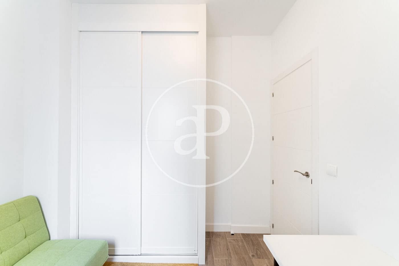 2 slaapkamer Appartement te huur in Madrid stad - € 1.600 (Ref: 9141808)