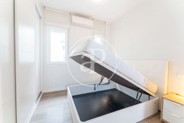 2 slaapkamer Appartement te huur in Palos de Moguer, Madrid stad - € 1.600 (Ref: 9141808)