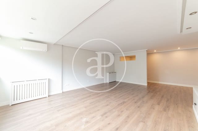 Apartamento de 4 habitaciones en Hispanoamérica, Madrid ciudad en alquiler con piscina - 4.150 € (Ref: 9141810)