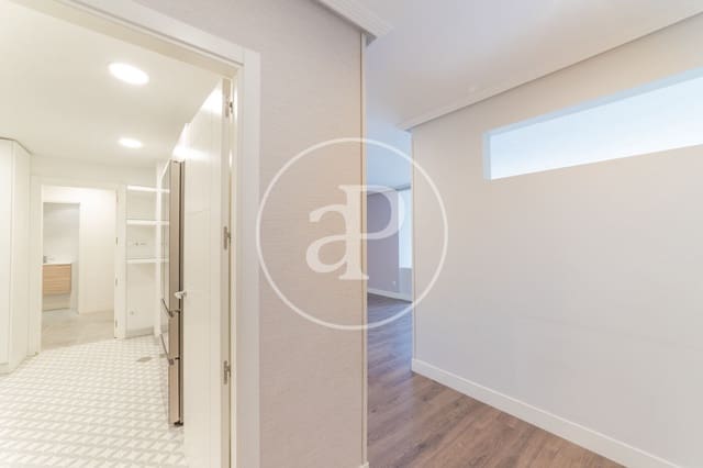 Apartamento de 4 habitaciones en Hispanoamérica, Madrid ciudad en alquiler con piscina - 4.150 € (Ref: 9141810)