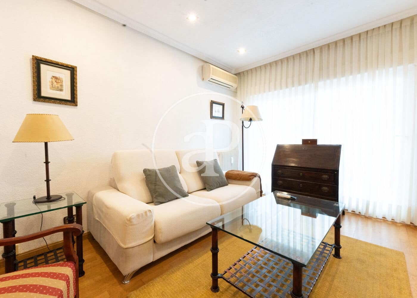 2 quarto Apartamento para arrendar em Madrid cidade com garagem - 2 200 € (Ref: 9147453)