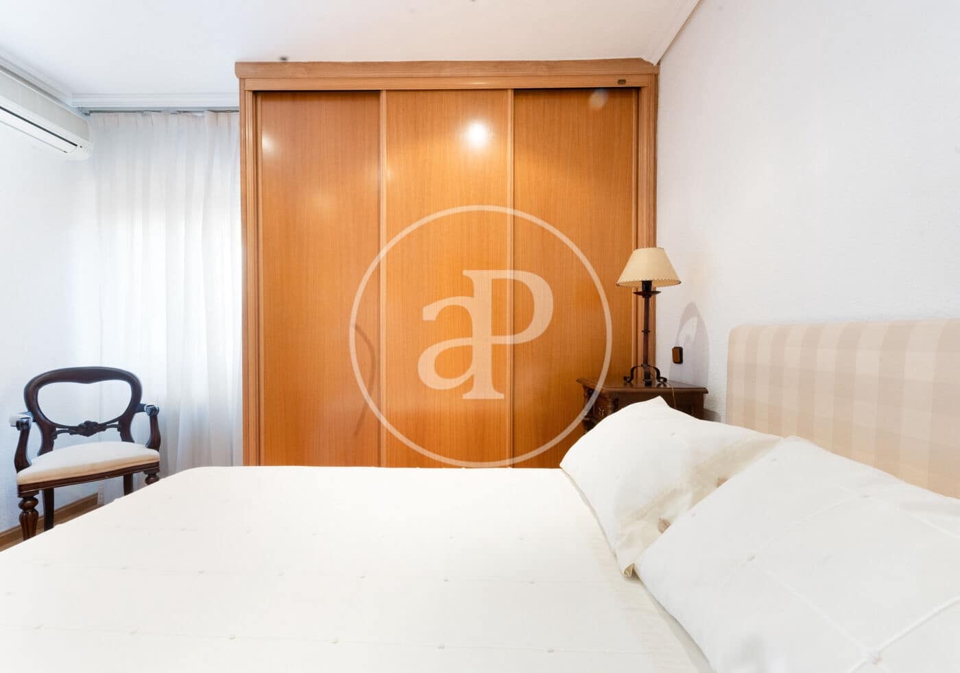 2 quarto Apartamento para arrendar em Madrid cidade com garagem - 2 200 € (Ref: 9147453)