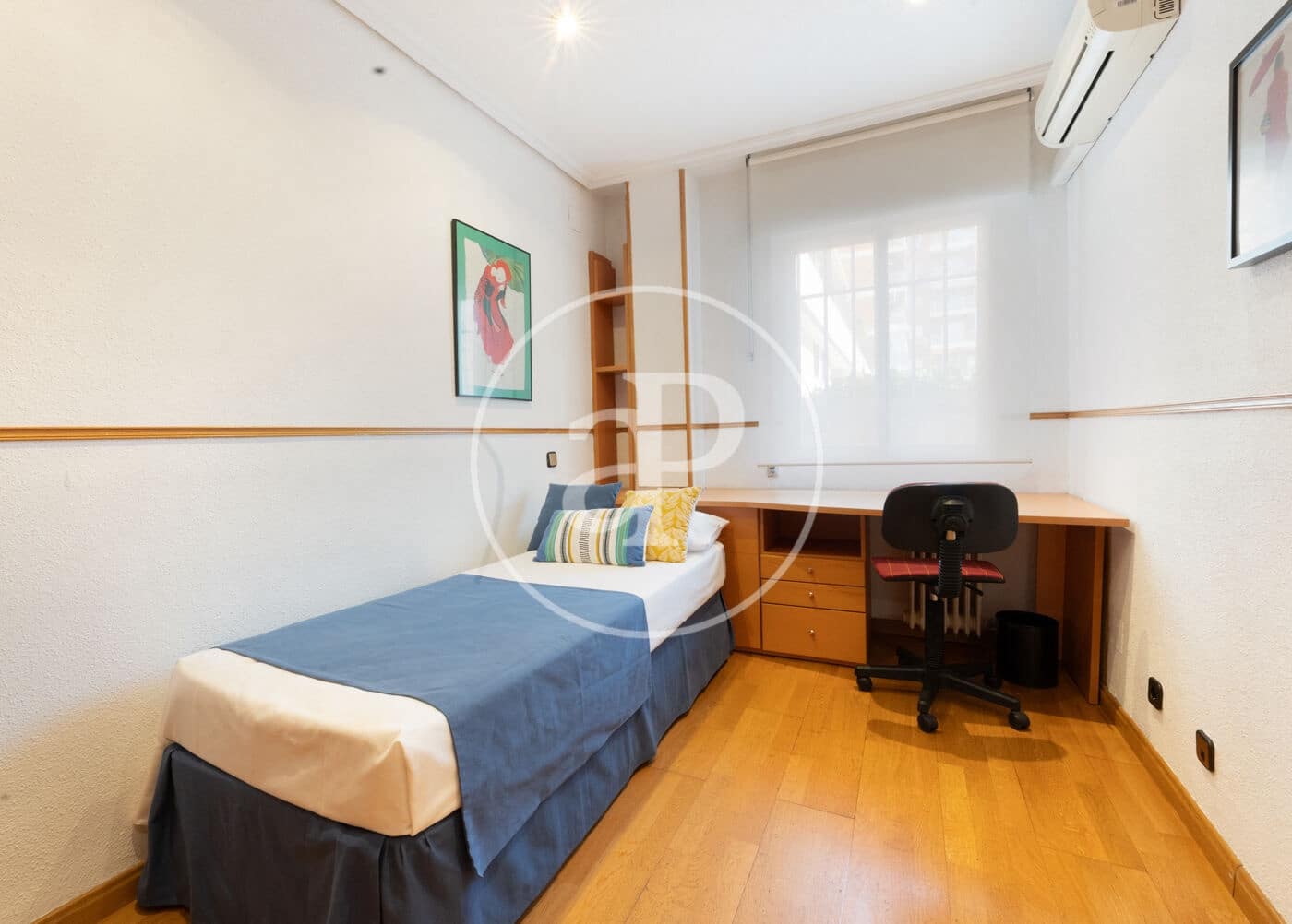 2 quarto Apartamento para arrendar em Madrid cidade com garagem - 2 200 € (Ref: 9147453)