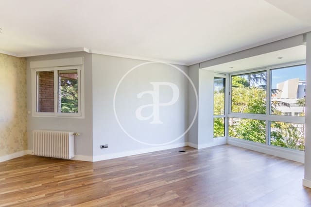 2 soveværelse Lejlighed til leje i Colina, Madrid by med swimmingpool - € 2.800 (Ref: 9147456)