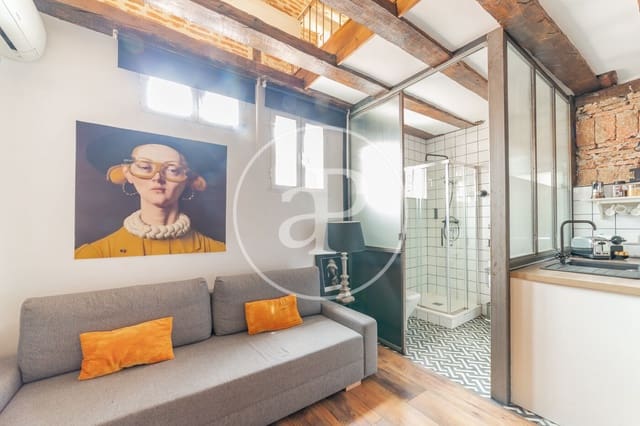 1 soveværelse Penthouse til leje i Universidad, Madrid by - € 2.000 (Ref: 9147458)