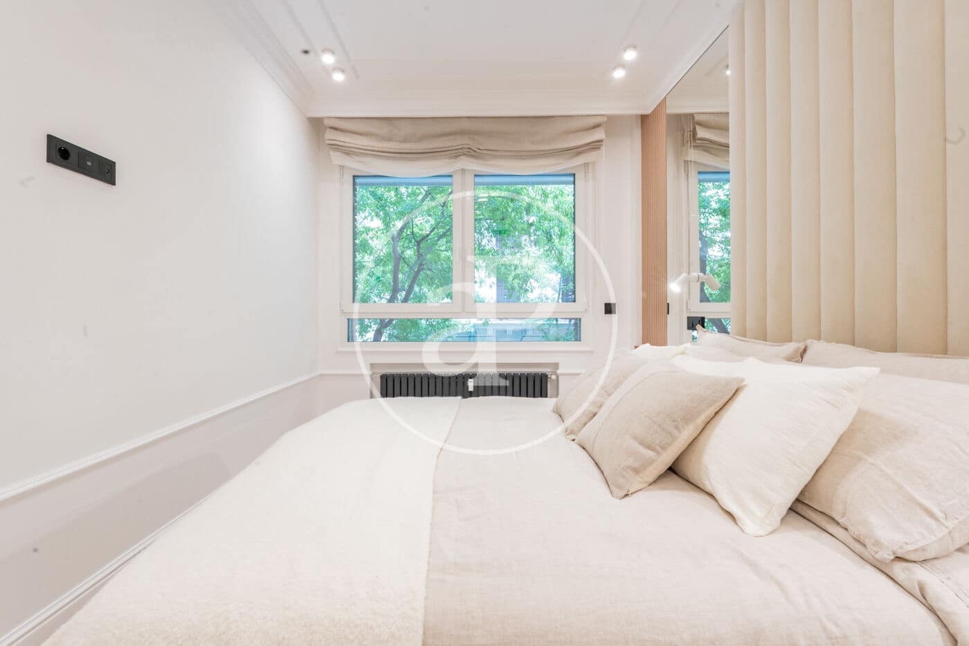 2 soveværelse Lejlighed til salg i Madrid by - € 1.790.000 (Ref: 9147459)