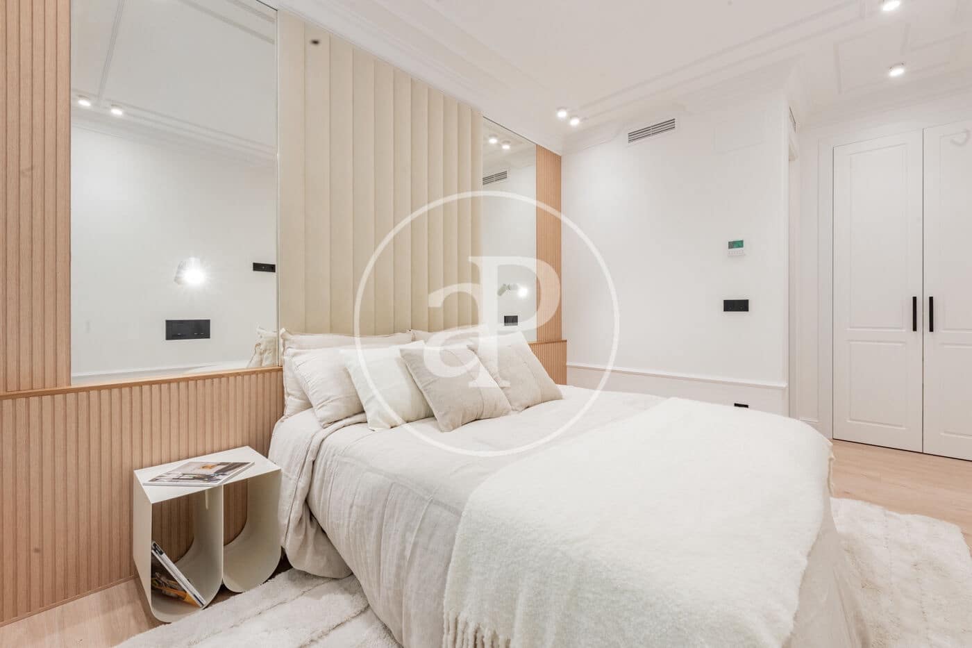 2 soveværelse Lejlighed til salg i Madrid by - € 1.790.000 (Ref: 9147459)