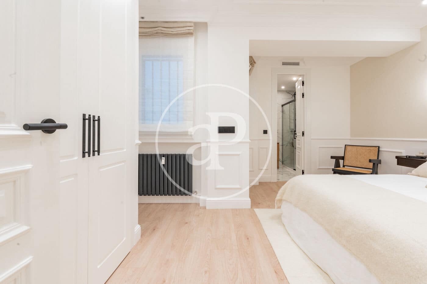 2 soveværelse Lejlighed til salg i Madrid by - € 1.790.000 (Ref: 9147459)