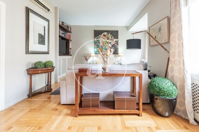 3 slaapkamer Appartement te koop in Castellana, Madrid stad - € 1.890.000 (Ref: 9147463)