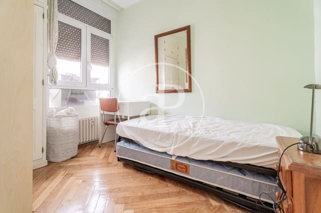 Apartamento de 2 habitaciones en Castellana, Madrid ciudad en alquiler - 2.100 € (Ref: 9147464)