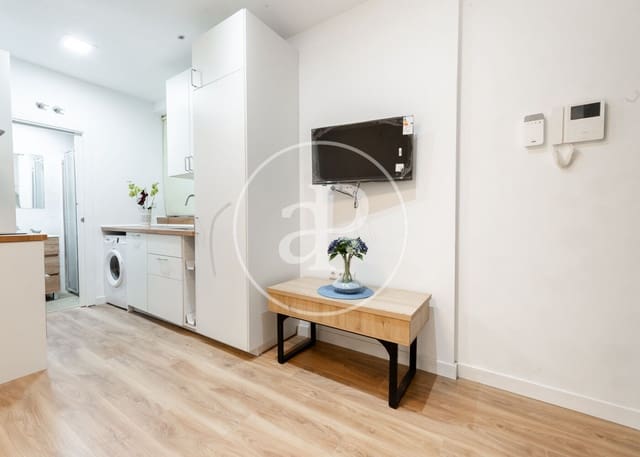 2 soveværelse Lejlighed til salg i Universidad, Madrid by - € 310.000 (Ref: 9149622)