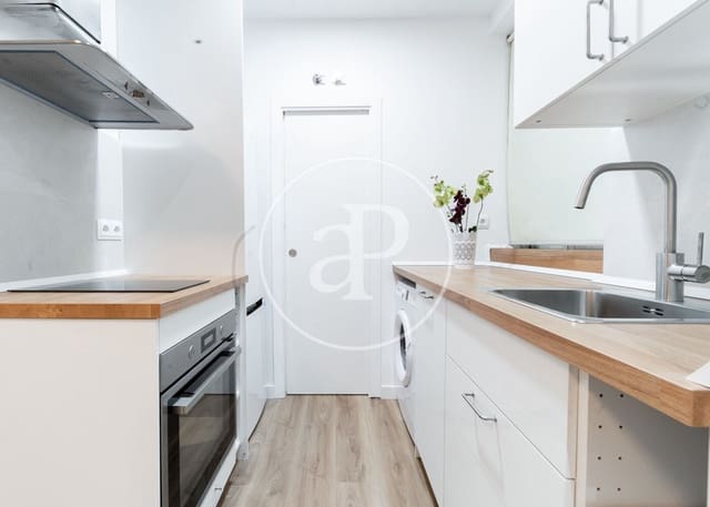 2 soveværelse Lejlighed til salg i Universidad, Madrid by - € 310.000 (Ref: 9149622)