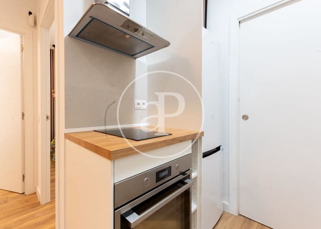 2 soveværelse Lejlighed til salg i Universidad, Madrid by - € 310.000 (Ref: 9149622)