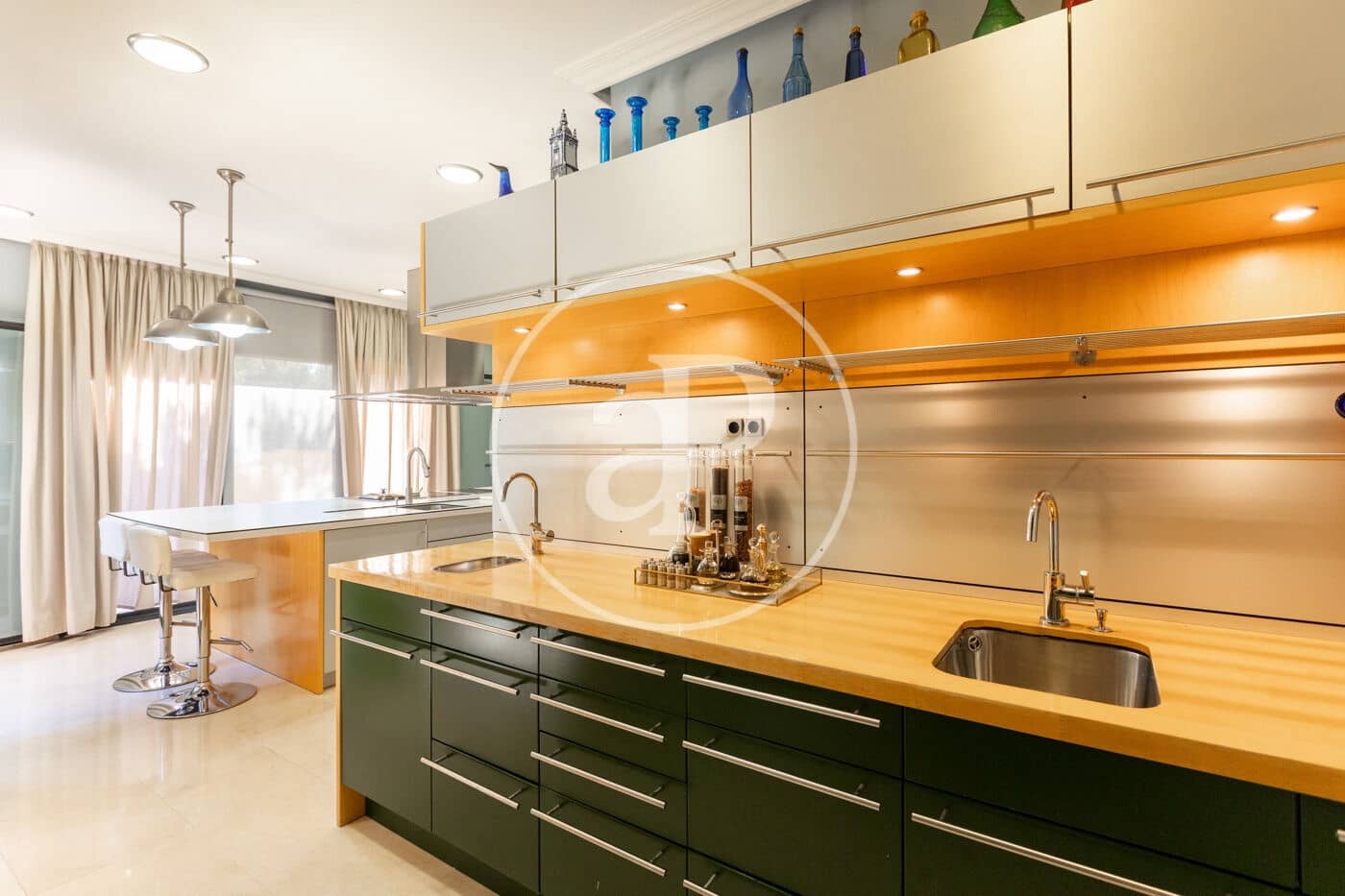 5 bedroom Villa for sale in Torrelodones - € 1,690,000 (Ref: 9152434)