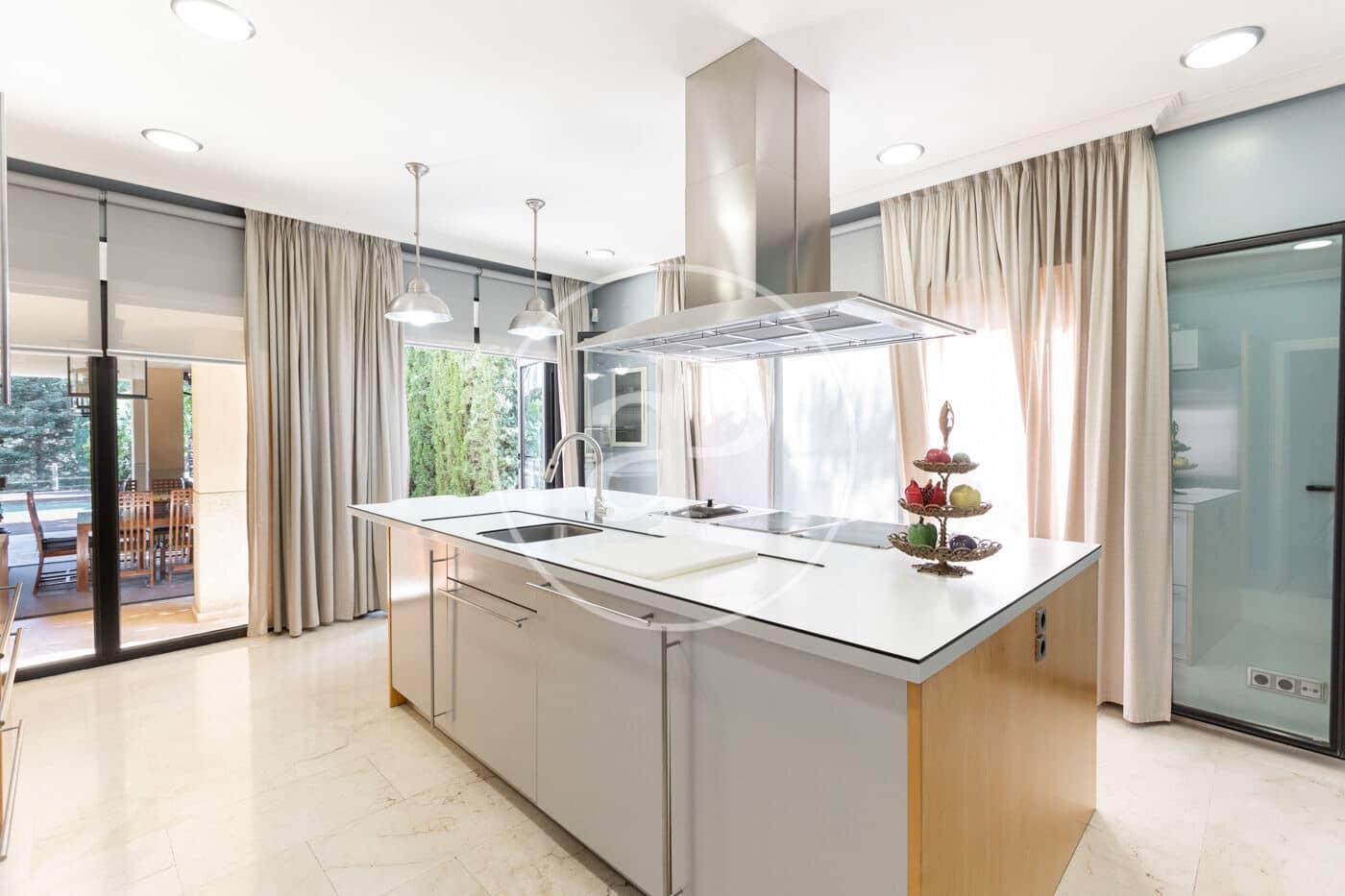 5 bedroom Villa for sale in Torrelodones - € 1,690,000 (Ref: 9152434)