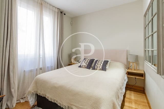 Appartement de 2 chambres à louer à Justicia, Madrid ville - 3 000 € (Ref: 9152436)