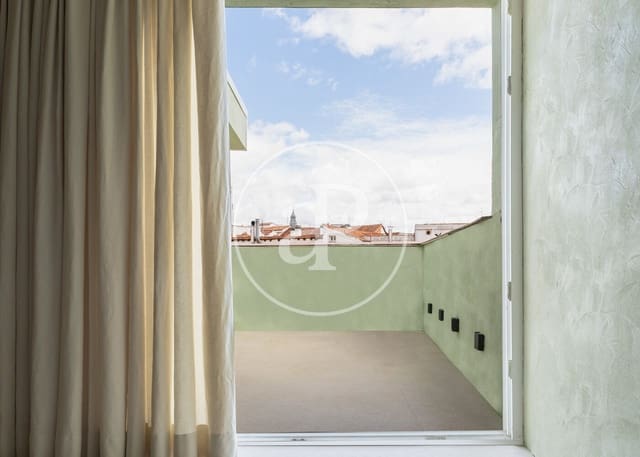 1 sypialnia Apartament do wynajęcia w Embajadores, Miasto Madryt - 3 000 € (Ref: 9152438)