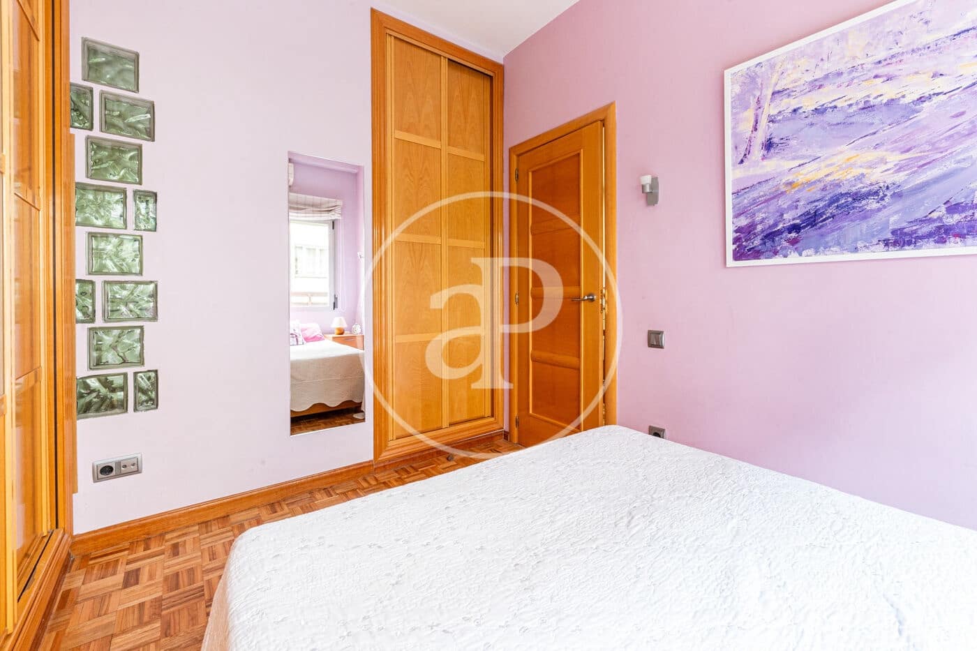 1 quarto Apartamento para arrendar em Madrid cidade - 2 300 € (Ref: 9154342)