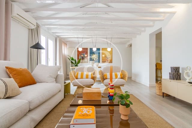 2 soveværelse Penthouse til leje i Palacio, Madrid by - € 3.400 (Ref: 9154343)