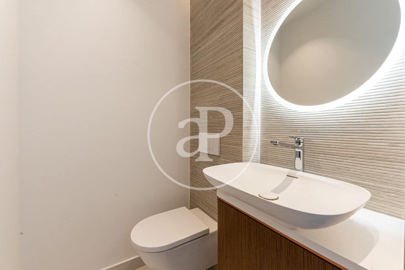 4 soveværelse Lejlighed til leje i Pozuelo de Alarcon med swimmingpool - € 7.500 (Ref: 9159701)