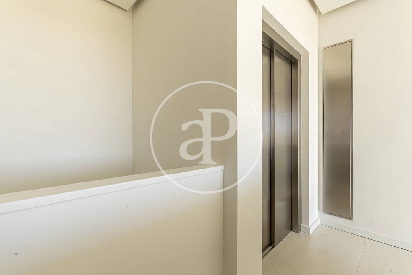 4 soveværelse Lejlighed til leje i Pozuelo de Alarcon med swimmingpool - € 7.500 (Ref: 9159701)