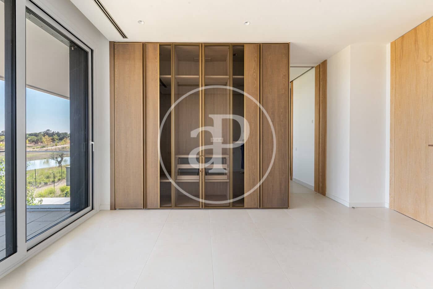 4 soveværelse Lejlighed til leje i Pozuelo de Alarcon med swimmingpool - € 7.500 (Ref: 9159701)