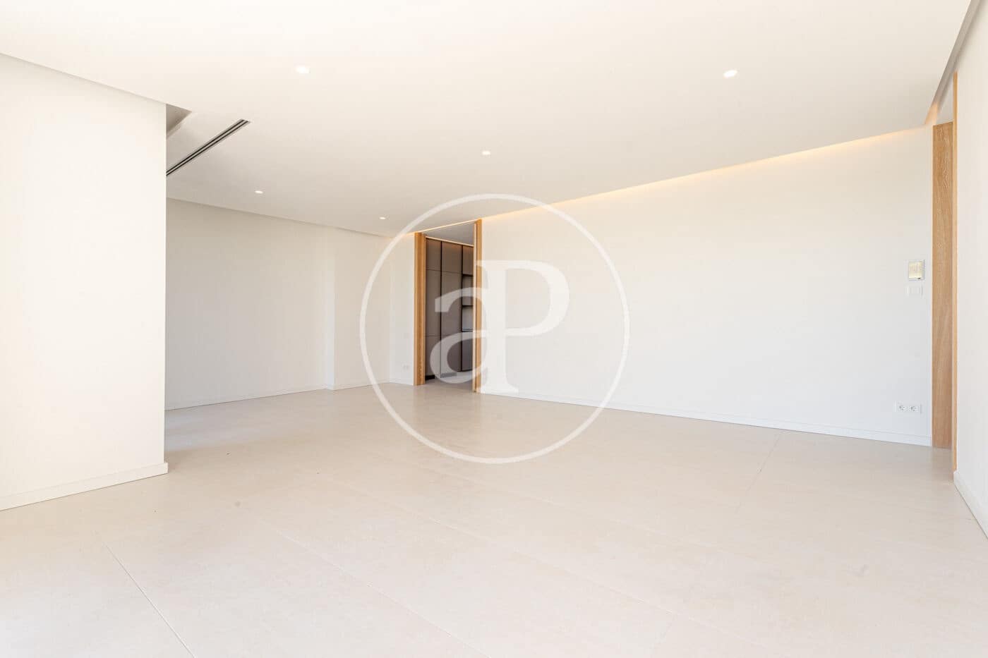 4 soveværelse Lejlighed til leje i Pozuelo de Alarcon med swimmingpool - € 7.500 (Ref: 9159701)