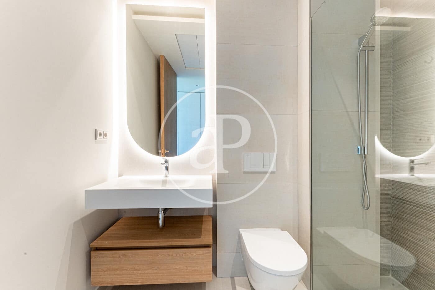 4 soveværelse Lejlighed til leje i Pozuelo de Alarcon med swimmingpool - € 7.500 (Ref: 9159701)