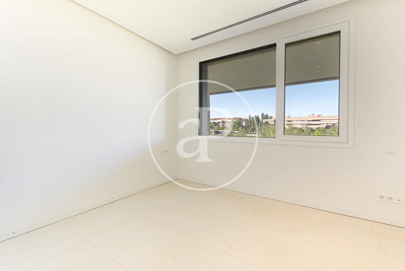 4 soveværelse Lejlighed til leje i Pozuelo de Alarcon med swimmingpool - € 7.500 (Ref: 9159701)