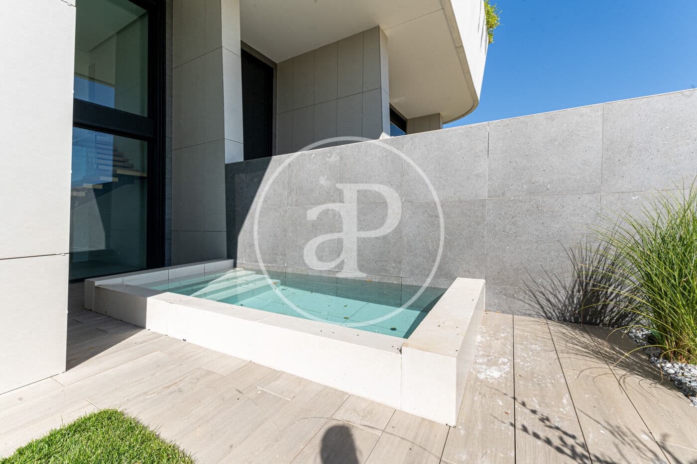 4 soveværelse Lejlighed til leje i Pozuelo de Alarcon med swimmingpool - € 7.500 (Ref: 9159701)