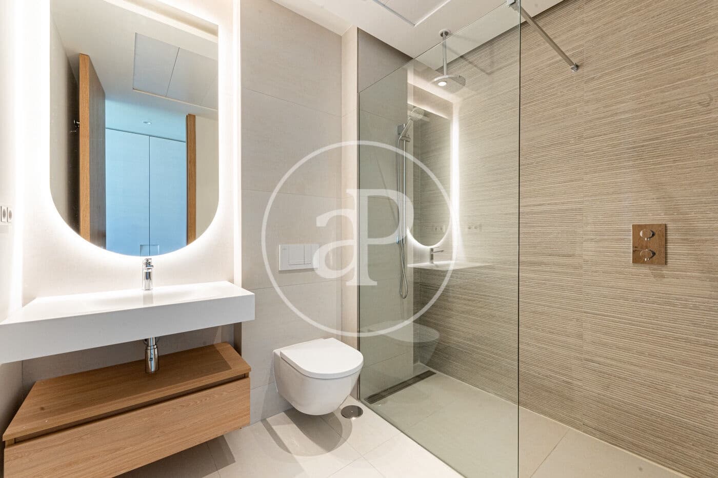 4 soveværelse Lejlighed til leje i Pozuelo de Alarcon med swimmingpool - € 7.500 (Ref: 9159701)