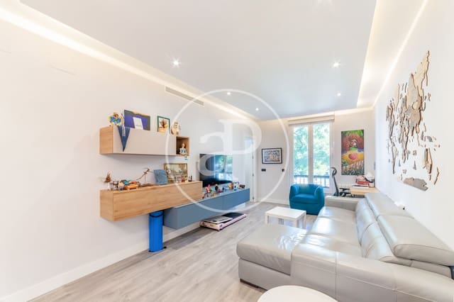 Apartamento de 3 habitaciones en Almagro, Madrid ciudad en alquiler - 3.500 € (Ref: 9162458)