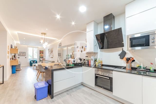 3 soveværelse Lejlighed til leje i Almagro, Madrid by - € 3.500 (Ref: 9162458)