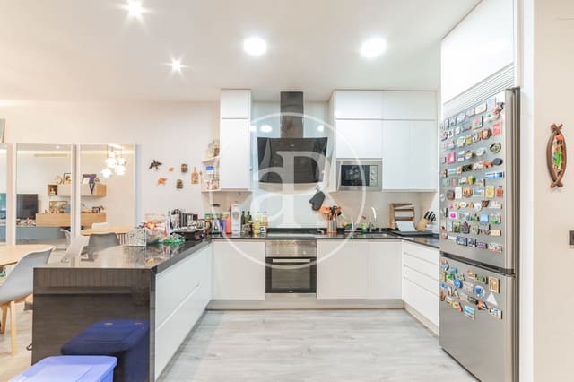 3 soveværelse Lejlighed til leje i Almagro, Madrid by - € 3.500 (Ref: 9162458)