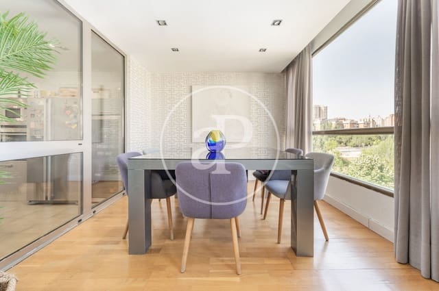 3 bedroom Apartment for sale in Ciudad Lineal, Madrid city with pool - € 1,395,000 (Ref: 9162461)
