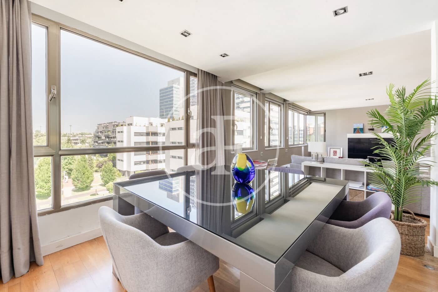 3 sypialnia Apartament na sprzedaż w Miasto Madryt z basenem - 1 395 000 € (Ref: 9162461)