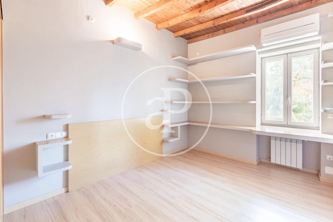 4 soveværelse Villa til salg i Madrid by med swimmingpool - € 1.800.000 (Ref: 9162463)