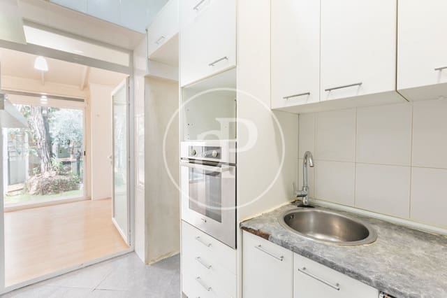 4 Zimmer Villa zu verkaufen in Hispanoamérica, Madrid Stadt mit Pool - 1.800.000 € (Ref: 9162463)