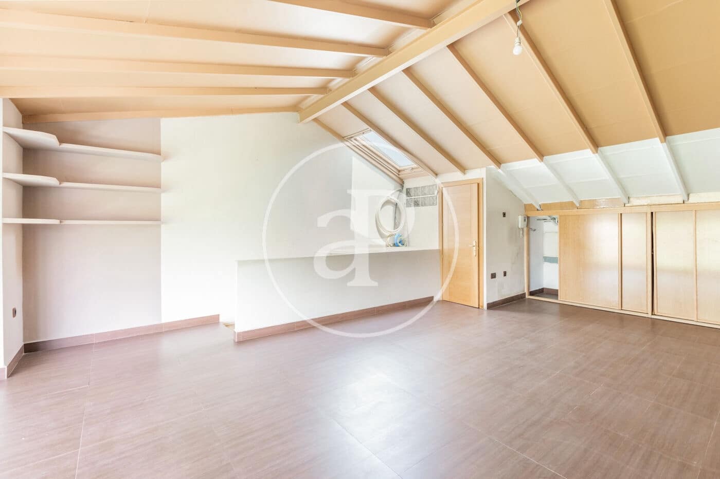 4 soveværelse Villa til salg i Madrid by med swimmingpool - € 1.800.000 (Ref: 9162463)