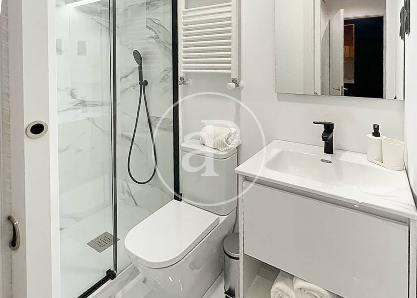 2 soveværelse Lejlighed til salg i Madrid by - € 845.000 (Ref: 9164018)