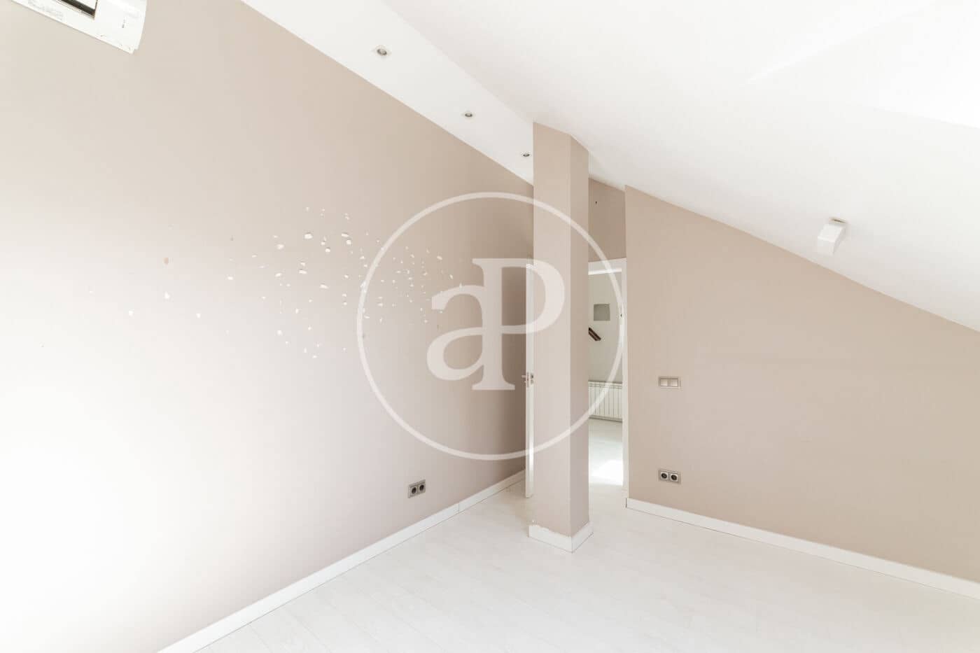 6 sypialnia Willa do wynajęcia w Las Rozas de Madrid z basenem - 4 500 € (Ref: 9164019)