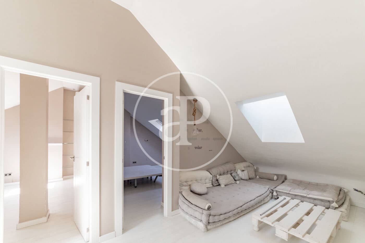 6 sypialnia Willa do wynajęcia w Las Rozas de Madrid z basenem - 4 500 € (Ref: 9164019)