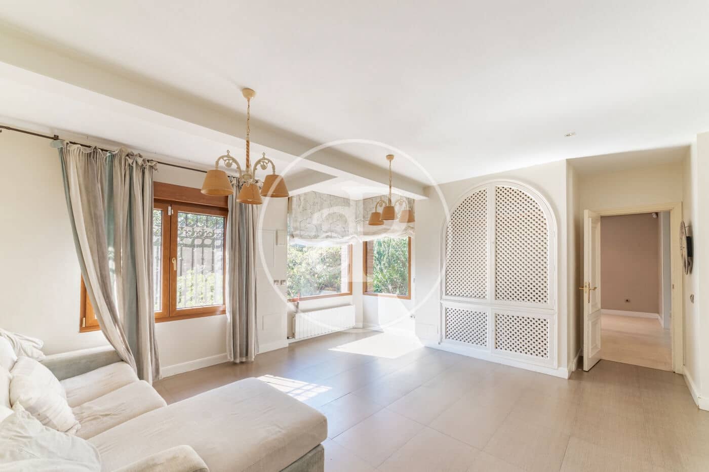 6 sypialnia Willa do wynajęcia w Las Rozas de Madrid z basenem - 4 500 € (Ref: 9164019)