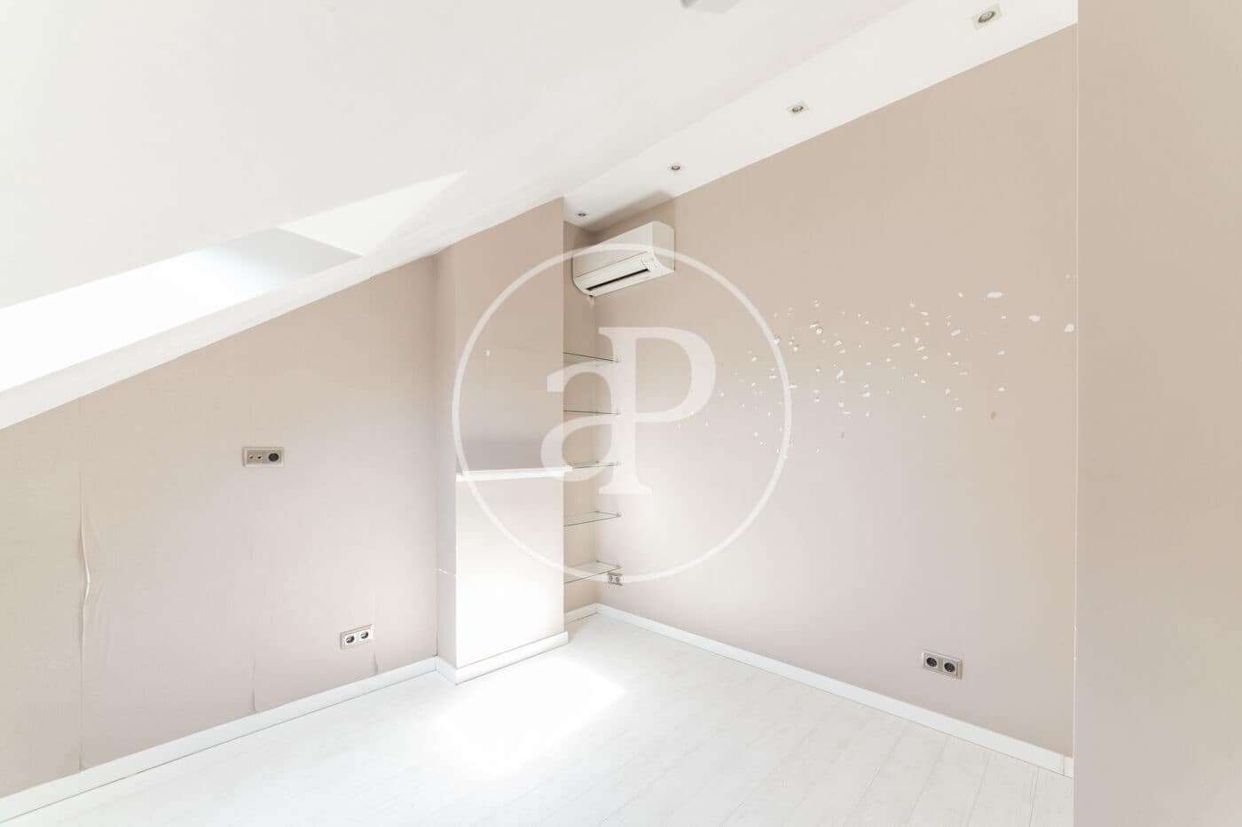 6 sypialnia Willa do wynajęcia w Las Rozas de Madrid z basenem - 4 500 € (Ref: 9164019)