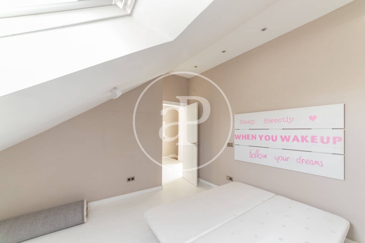 6 sypialnia Willa do wynajęcia w Las Rozas de Madrid z basenem - 4 500 € (Ref: 9164019)