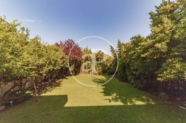 6 sypialnia Willa do wynajęcia w Las Rozas de Madrid z basenem - 4 500 € (Ref: 9164019)